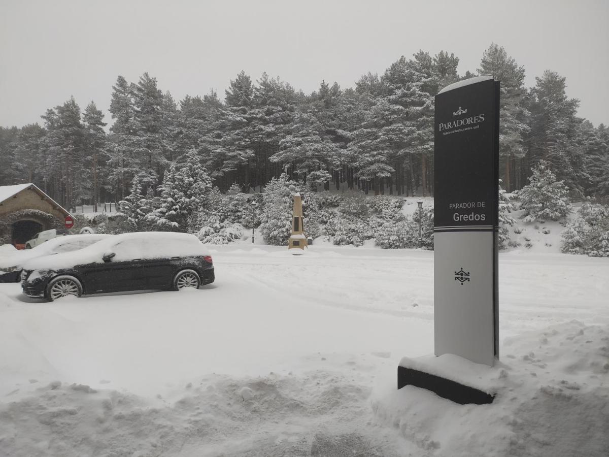 Parador De Gredos Наваредонда де Гредос Екстериор снимка
