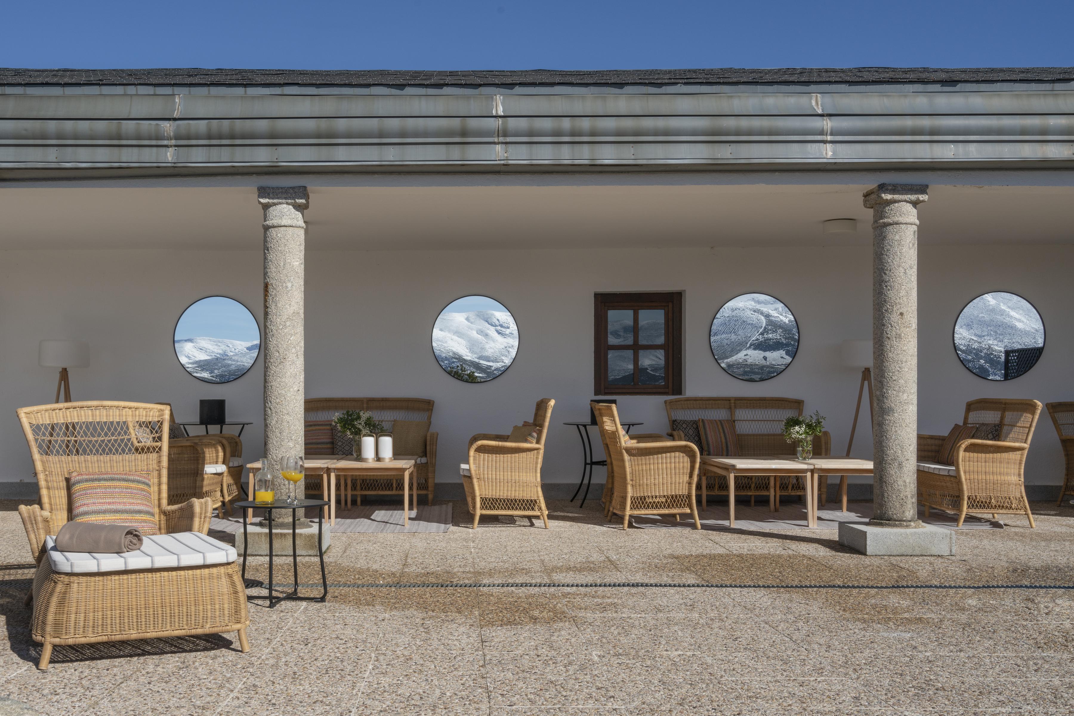 Parador De Gredos Наваредонда де Гредос Екстериор снимка