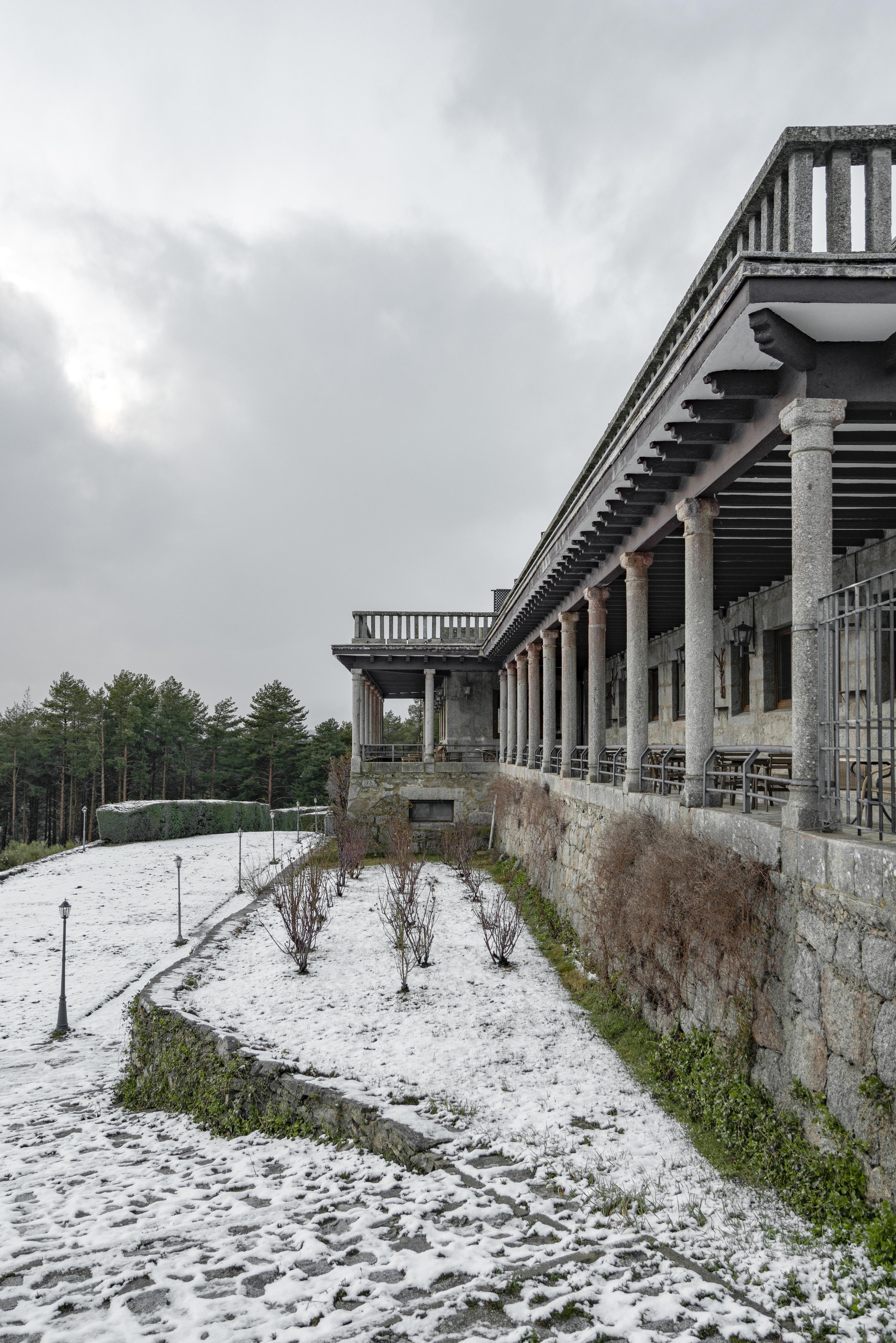 Parador De Gredos Наваредонда де Гредос Екстериор снимка