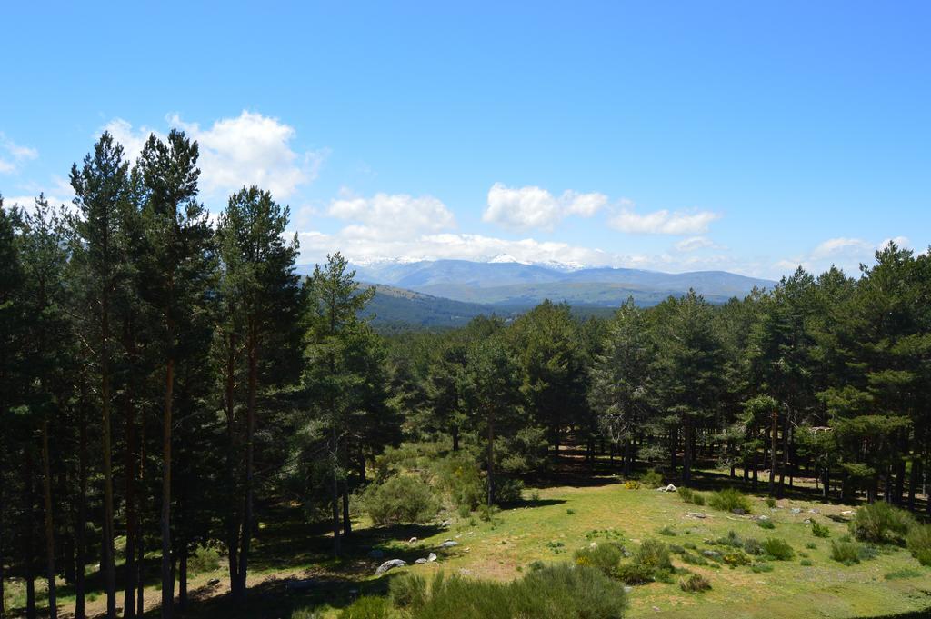 Parador De Gredos Наваредонда де Гредос Екстериор снимка