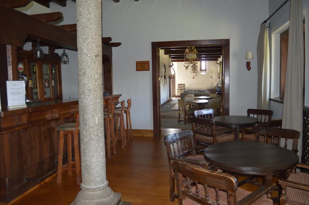Parador De Gredos Наваредонда де Гредос Екстериор снимка